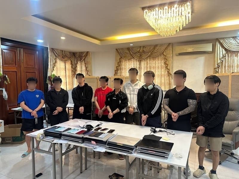 당신의 돈과 안전을 노리는 신종 스캠! 정부가 26명 검거하고 피해 회복 돕는다
