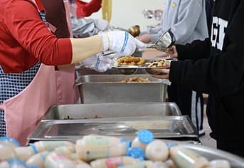 우리 아이 학교 급식 햄, 소시지 안심하고 먹인다