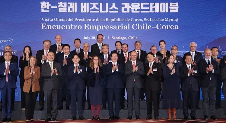 이 대통령 칠레서 비즈니스 라운드테이블…광물·AI 협력 논의