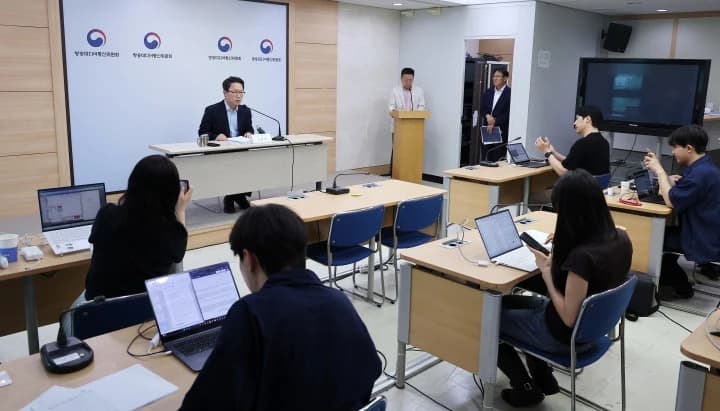 가짜뉴스로 수익 올리면 손해배상 5배…개정 정보통신망법 시행