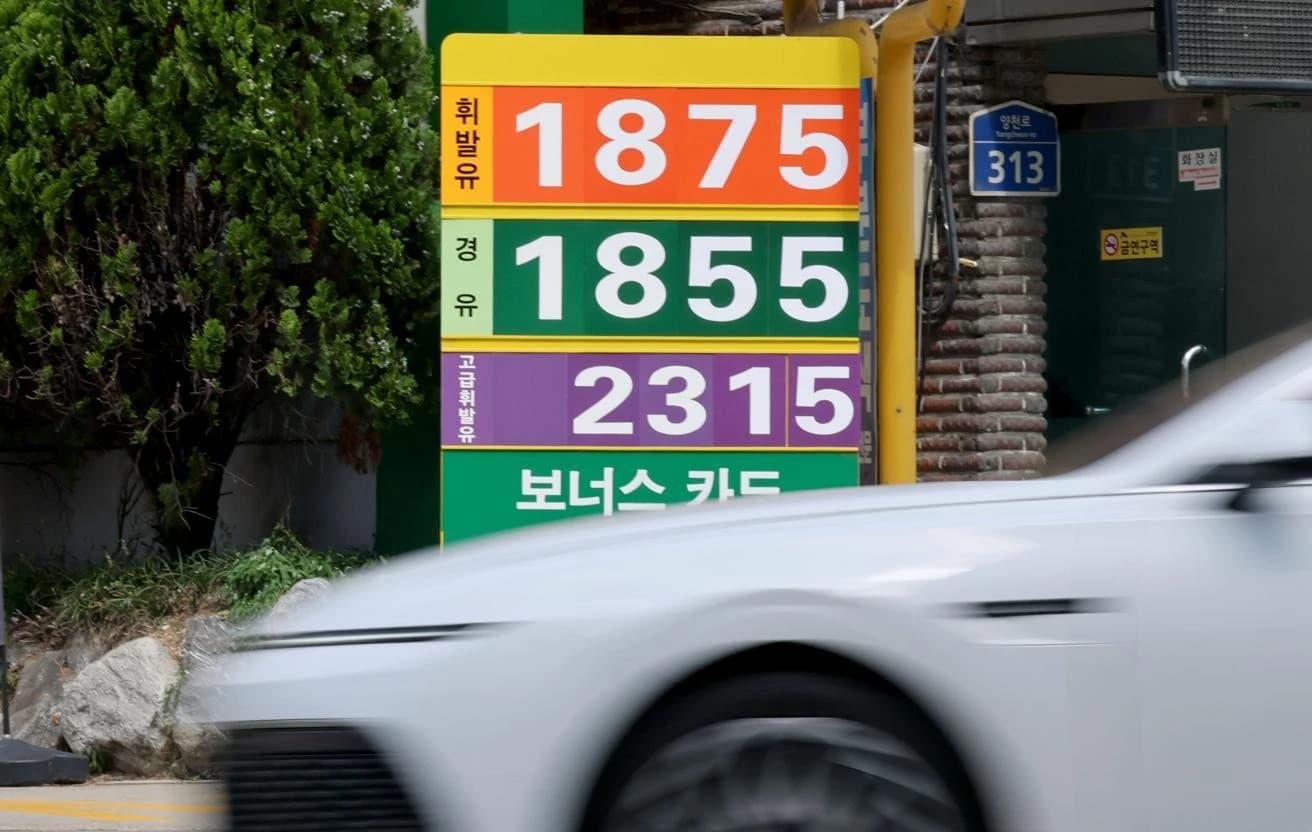 주유소 기름값 18주째 하락…추석 고속도로 L당 100원 인하