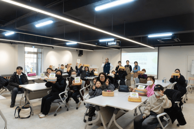 플라스틱 병뚜껑 모으면 나만의 키링 완성, 천안시 무료 교육 인기다