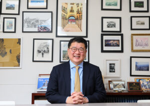 정상화된 외교, 국익 중심으로 새롭게 시작한다