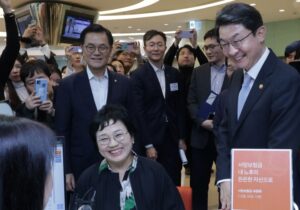 내 종신보험금, 55세부터 연금처럼 받는다! 전체 생보사로 확대, 노후자금 미리 챙긴다