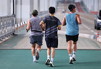 일주일에 150분 운동하면 우울증 57% 예방한다