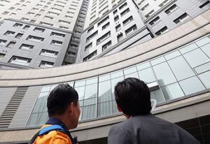 고층건물 화재 걱정 덜어준다: 정부, 안전점검 강화로 안심 더한다
