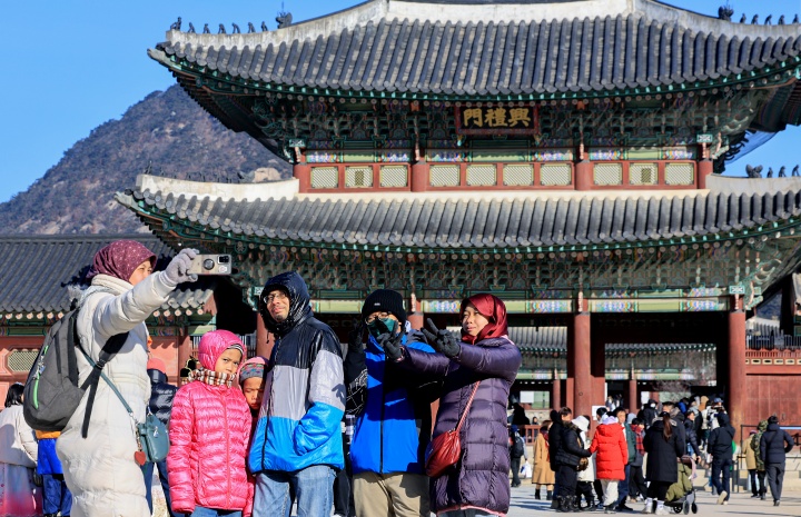 세계인의 한국 호감도 역대 최고! K-콘텐츠, 우리 삶의 자부심을 드높이다