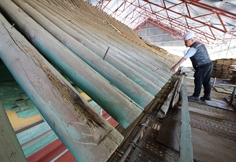 국가유산수리기능자 시험, 올해부터 더 편하게 합격 기회 잡는다! 일정 분산으로 응시 편의 높인다