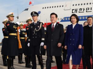 한중 정상회담으로 내 지갑이 두둑해진다! 경제 활성화와 새로운 일자리 혜택이 기대된다!