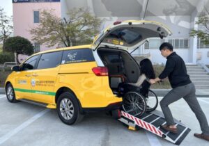 중증장애인이라면 월 최대 43만 9700원 받는다! 장애인연금 기초급여 인상 소식