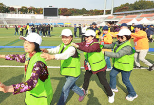 내 동네가 고령친화도시 되면 어르신들의 삶의 질이 높아진다