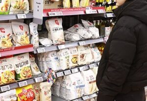 6년간 빵, 라면 값 올린 주범 잡혔다