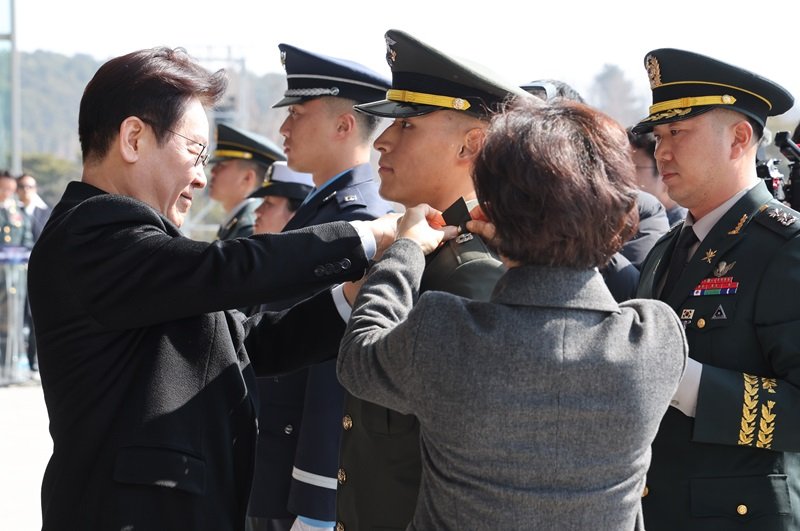 AI 국방 시대 열린다, '스마트 강군' 육성에 대규모 투자 단행