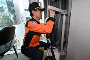 BTS 컴백 행사 앞두고 서울 곳곳 안전망을 점검한다