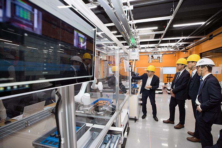 공장 움직이는 우리 AI 기술 일상 속으로 들어온다