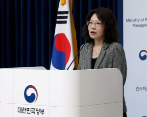 일하다 다친 공무원 퇴직 선배가 1대1로 돕는다