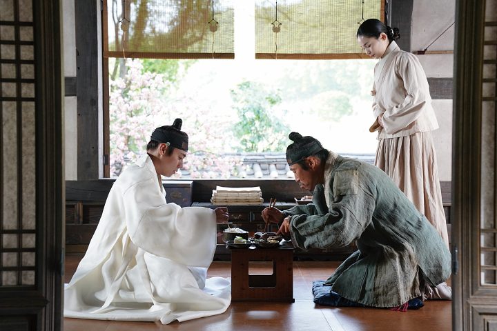 밥은 먹었니" 낯선 사람도 가족처럼 챙기는 우리 마음