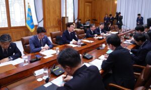 기름값 상한선 생긴다, 정부 '최고가격제' 도입 추진